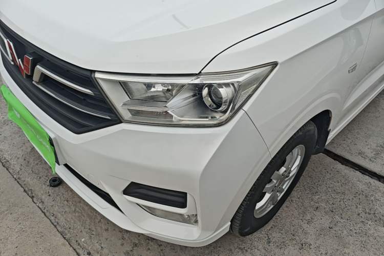 Used Wuling Hongguang 2019 1.5L S Standard Version China VI LAR Left Front Headlight
