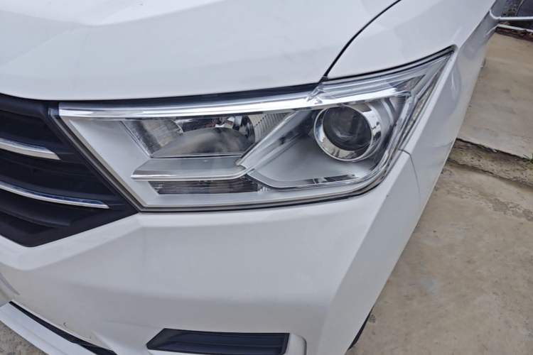Used Wuling Hongguang 2019 1.5L S Standard Version China VI LAR Left Front Headlight