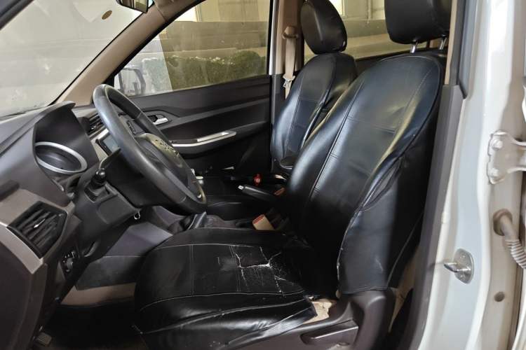 Used Wuling Hongguang 2019 1.5L S Comfort Edition China VI LAR Left Front Seat