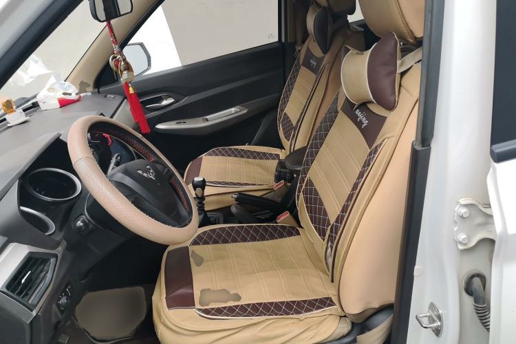 Used Wuling Hongguang 2019 1.5L S Comfort Edition China VI LAR Left Front Seat