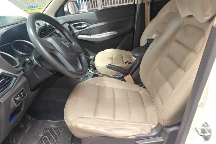 Used Wuling Hongguang 2019 1.5L S Comfort Edition China VI LAR Left Front Seat