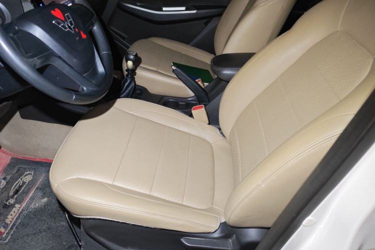 Used Wuling Hongguang 2019 1.5L S Comfort Edition China VI LAR Left Front Seat