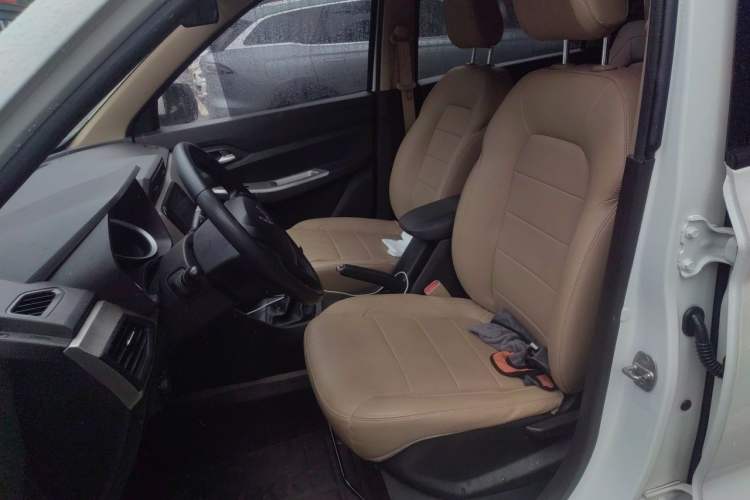 Used Wuling Hongguang 2019 1.5L S Comfort Edition China VI LAR Left Front Seat