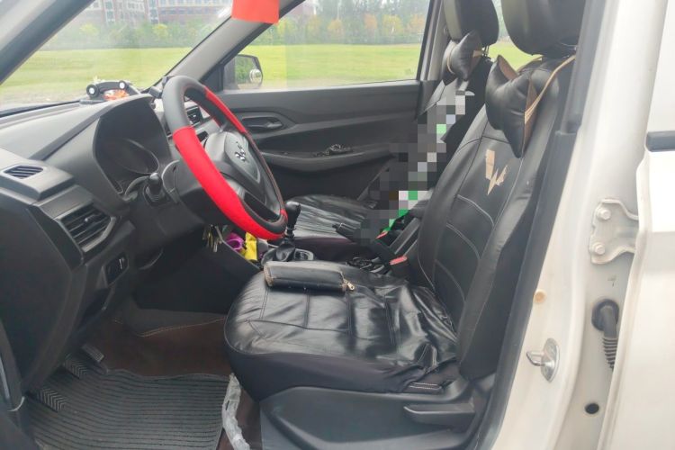 Used Wuling Hongguang 2019 1.5L S Basic Version China VI Standard LAR Left Front Seat