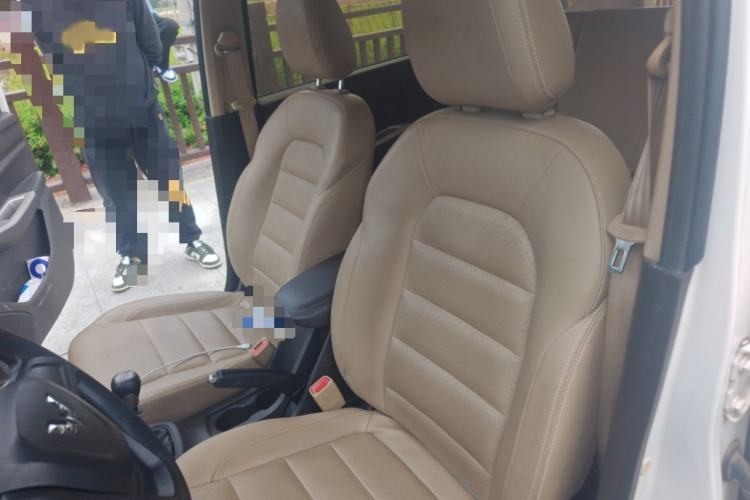 Used Wuling Hongguang 2019 1.5L S Comfort Edition China VI LAR Left Front Seat