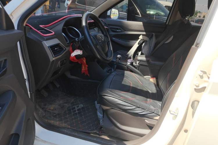 Used Wuling Hongguang 2019 1.5L S Base Version L2B Left Front Seat