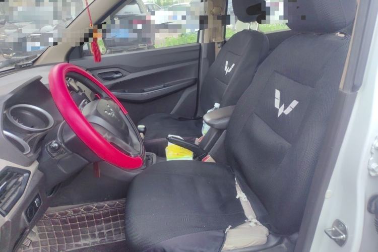 Used Wuling Hongguang 2019 1.5L S Standard Version China VI LAR Left Front Seat