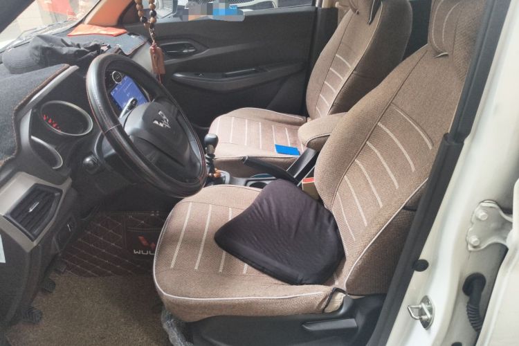 Used Wuling Hongguang 2019 1.5L S Standard Version China VI LAR Left Front Seat