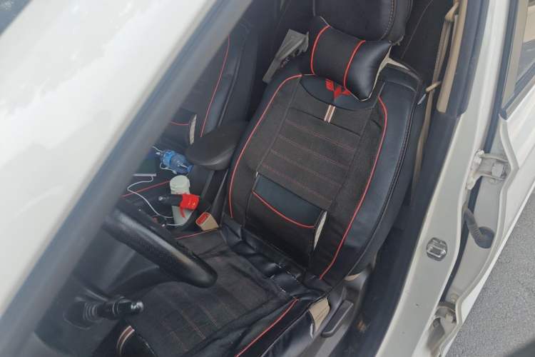 Used Wuling Hongguang 2019 1.5L S Comfort Edition China VI LAR Left Front Seat