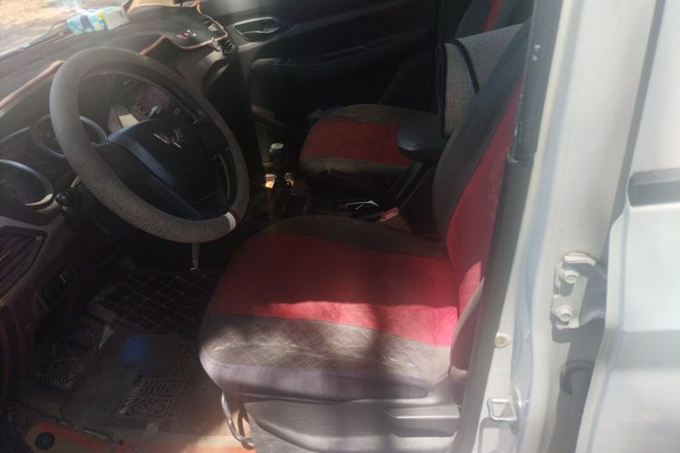 Used Wuling Hongguang 2019 1.5L S Standard Version China VI LAR Left Front Seat