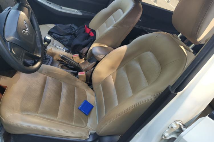 Used Wuling Hongguang 2019 1.5L S Comfort Edition China VI LAR Left Front Seat
