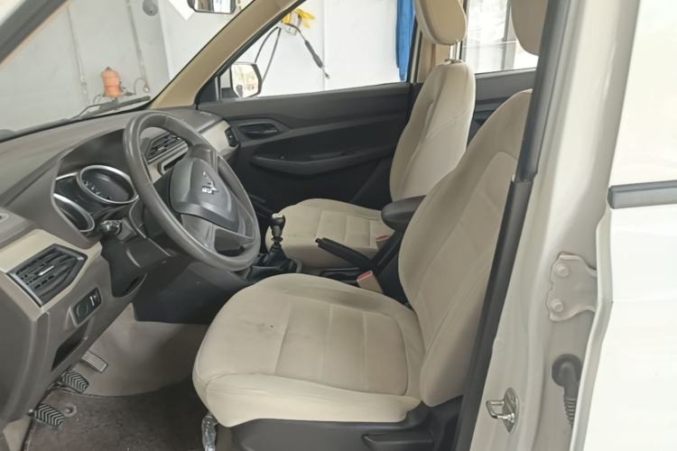 Used Wuling Hongguang 2019 1.5L S Standard Version China VI LAR Left Front Seat