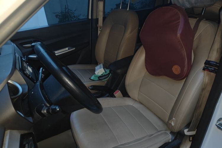 Used Wuling Hongguang 2019 1.5L S Comfort Edition China VI LAR Left Front Seat