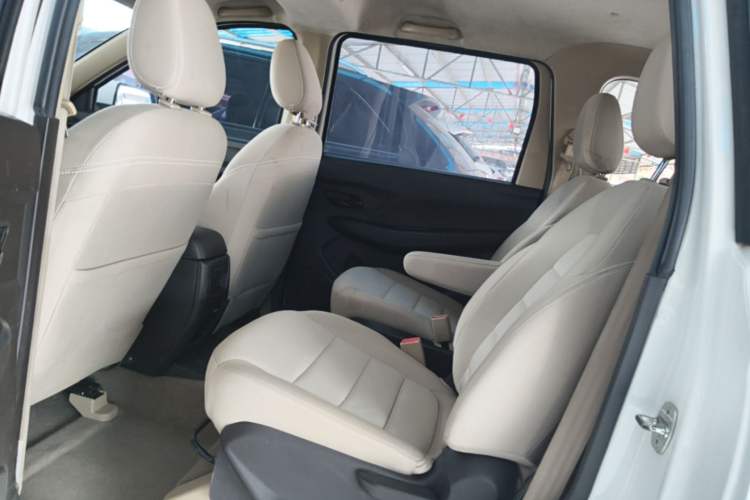 Used Wuling Hongguang 2019 1.5L S Standard Version China VI LAR Left Rear Seat