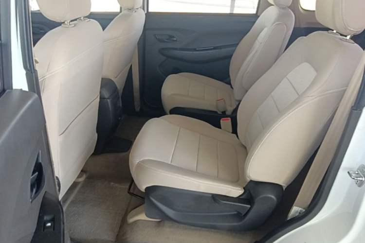 Used Wuling Hongguang 2019 1.5L S Standard Version China VI LAR Left Rear Seat