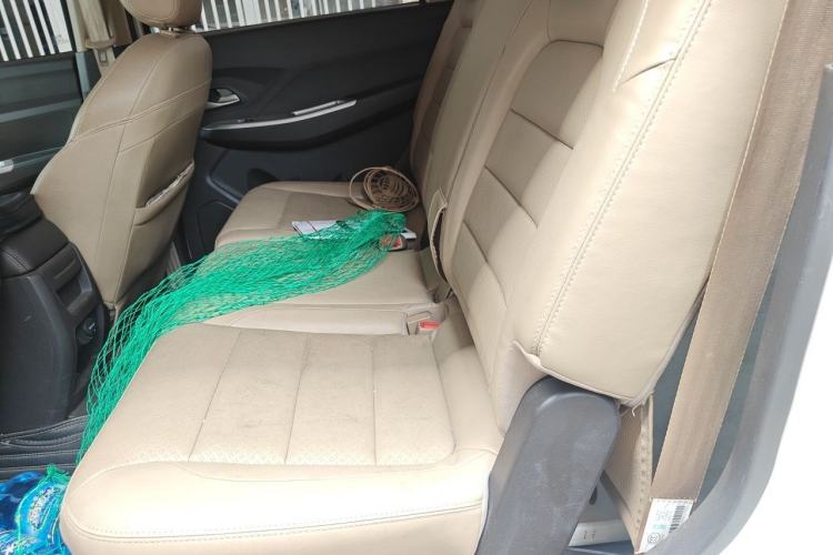 Used Wuling Hongguang 2019 1.5L S Comfort Edition China VI LAR Left Rear Seat