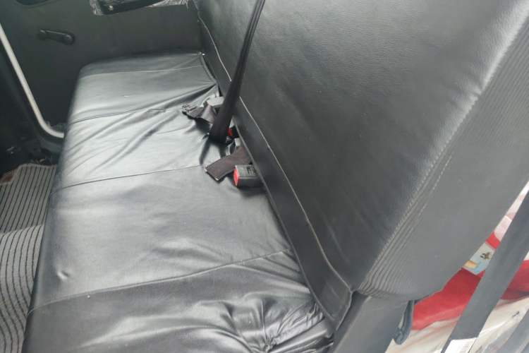 Used Wuling Hongguang 2019 1.5L S Basic Version China VI Standard LAR Left Rear Seat