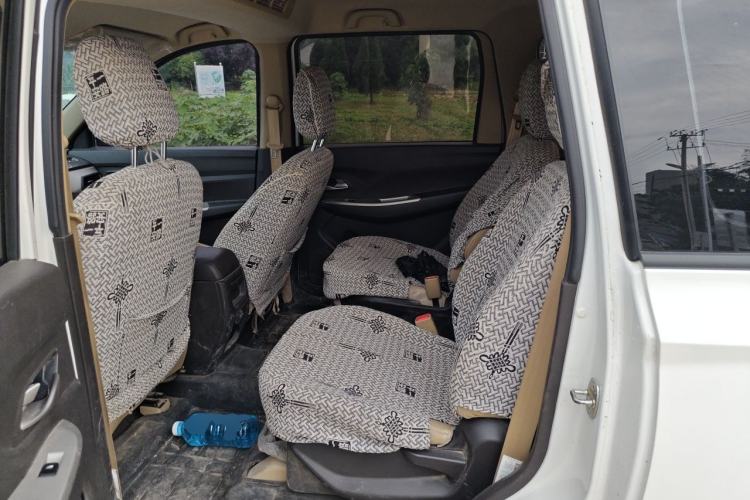 Used Wuling Hongguang 2019 1.5L S Comfort Edition China VI LAR Left Rear Seat