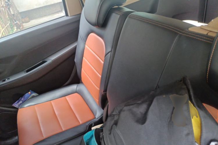 Used Wuling Hongguang 2019 1.5L S Standard Version China VI LAR Left Rear Seat