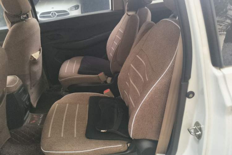 Used Wuling Hongguang 2019 1.5L S Standard Version China VI LAR Left Rear Seat