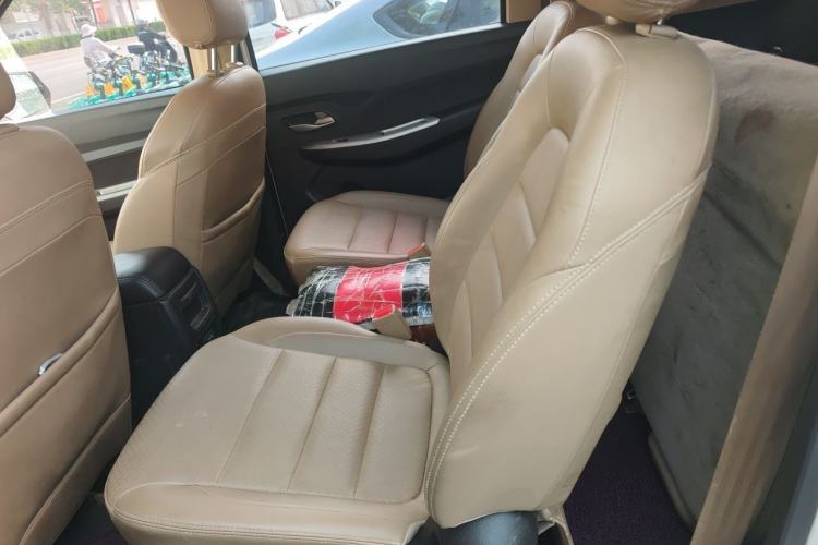 Used Wuling Hongguang 2019 1.5L S Comfort Edition China VI LAR Left Rear Seat