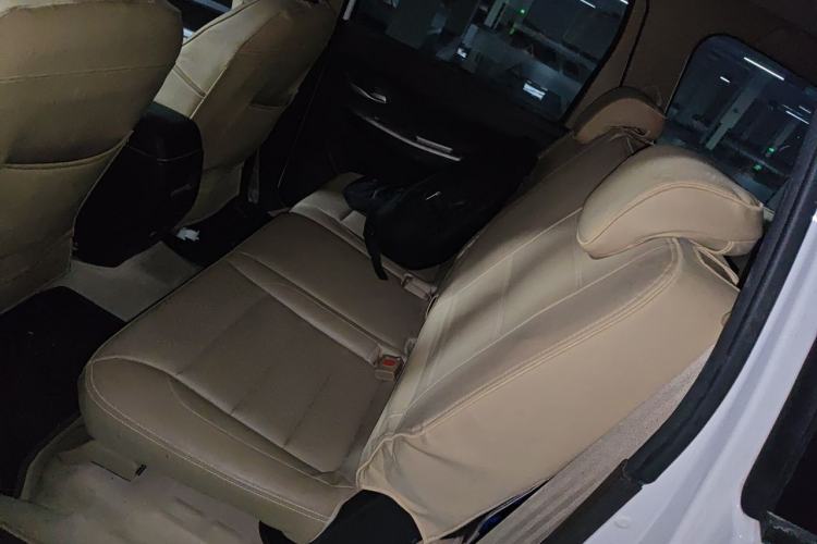 Used Wuling Hongguang 2019 1.5L S Comfort Edition China VI LAR Left Rear Seat