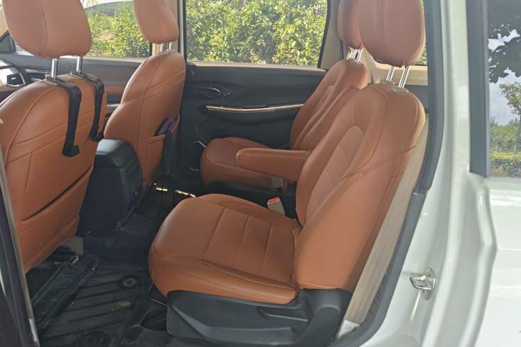 Used Wuling Hongguang 2019 1.5L S Standard Version China VI LAR Left Rear Seat