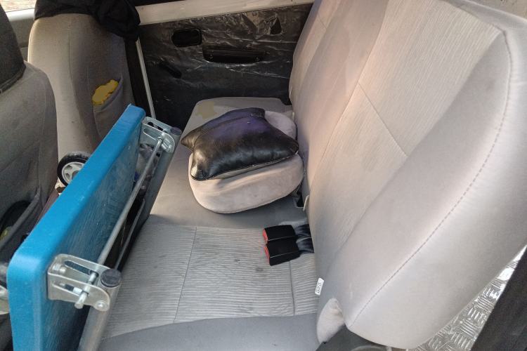 Used Wuling Hongguang 2019 1.5L S Basic Version China VI Standard LAR Left Rear Seat