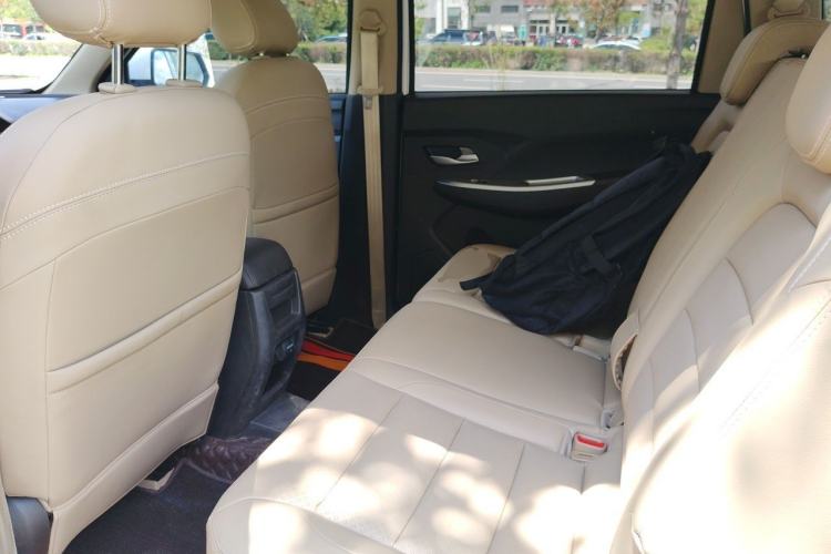 Used Wuling Hongguang 2019 1.5L S Comfort Edition China VI LAR Left Rear Seat