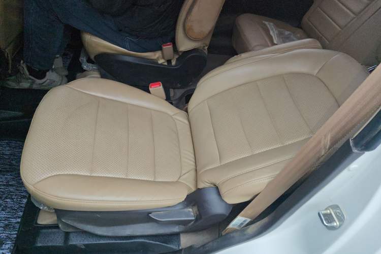 Used Wuling Hongguang 2019 1.5L S Standard Version China VI LAR Left Rear Seat