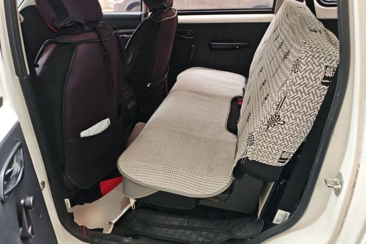 Used Wuling Hongguang 2019 1.5L S Basic Version China VI Standard LAR Left Rear Seat
