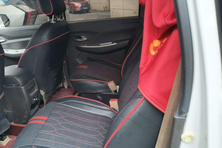 Used Wuling Hongguang 2019 1.5L S Comfort Edition China VI LAR Left Rear Seat