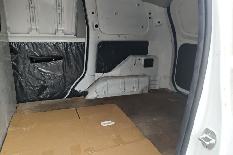 Used Wuling Hongguang 2019 1.5L S Basic Window-Sealed Vehicle China VI LAR Left Rear Seat