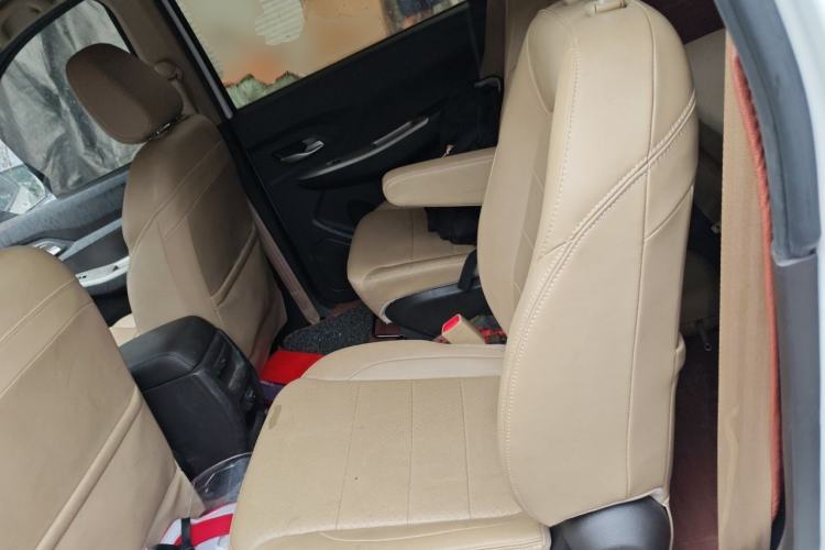 Used Wuling Hongguang 2019 1.5L S Comfort Edition China VI LAR Left Rear Seat