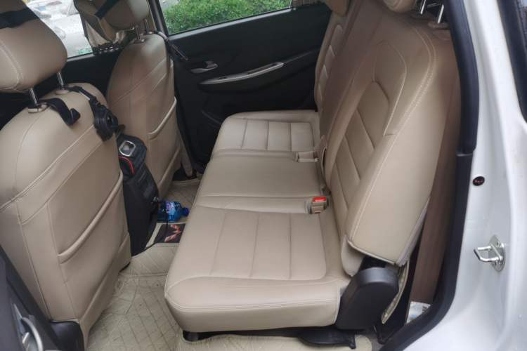 Used Wuling Hongguang 2019 1.5L S Comfort Edition China VI LAR Left Rear Seat