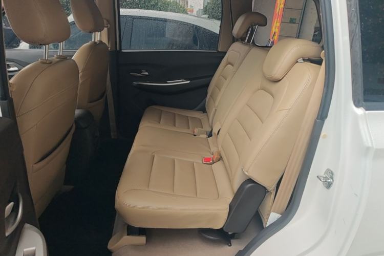 Used Wuling Hongguang 2019 1.5L S Comfort Edition China VI LAR Left Rear Seat