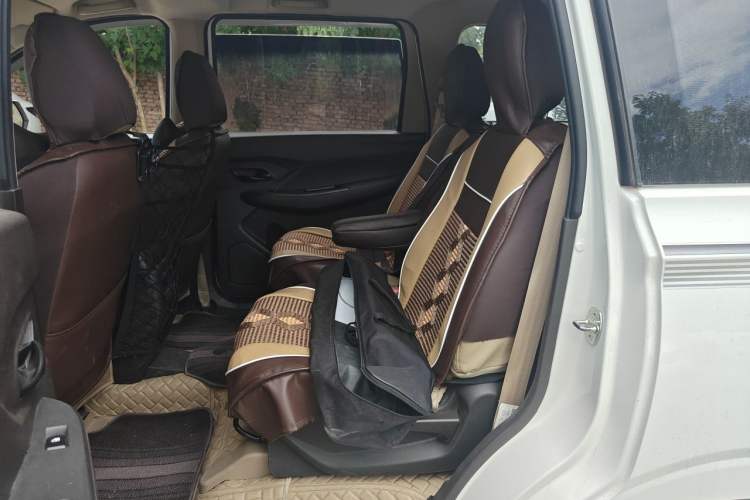 Used Wuling Hongguang 2019 1.5L S Standard Version China VI LAR Left Rear Seat