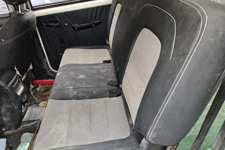 Used Wuling Hongguang 2019 1.5L S Basic Version China VI Standard LAR Left Rear Seat
