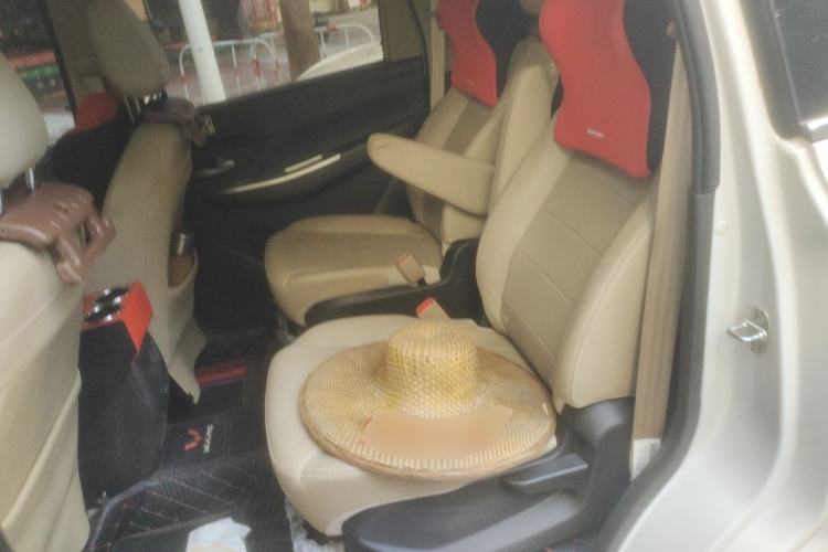 Used Wuling Hongguang 2019 1.5L S Comfort Edition China VI LAR Left Rear Seat