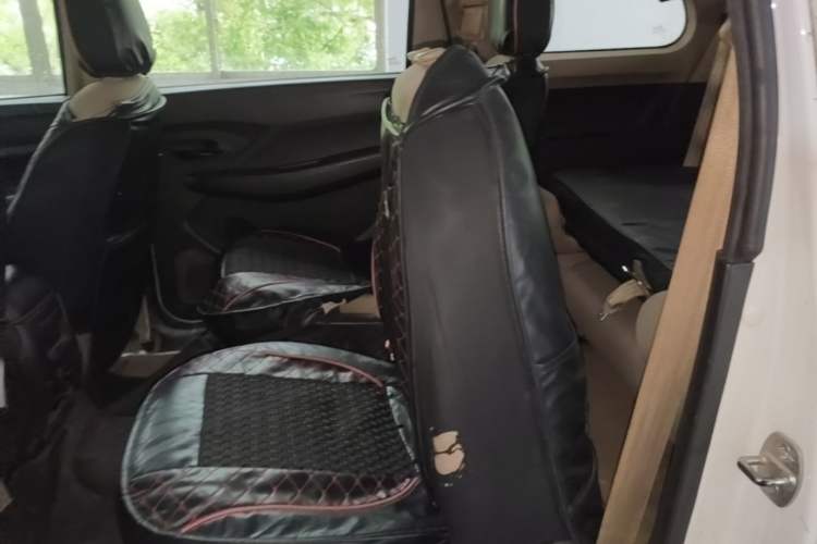 Used Wuling Hongguang 2019 1.5L S Standard Version China VI LAR Left Rear Seat