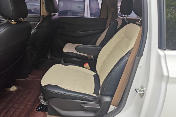 Used Wuling Hongguang 2019 1.5L S Standard Version China VI LAR Left Rear Seat