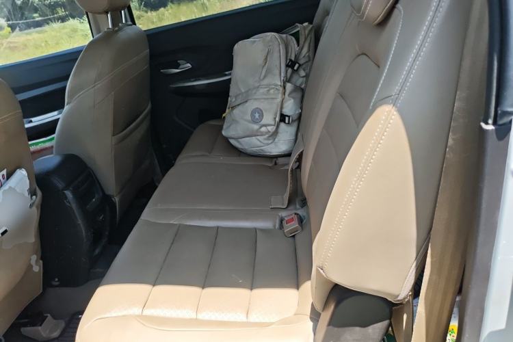 Used Wuling Hongguang 2019 1.5L S Comfort Edition China VI LAR Left Rear Seat