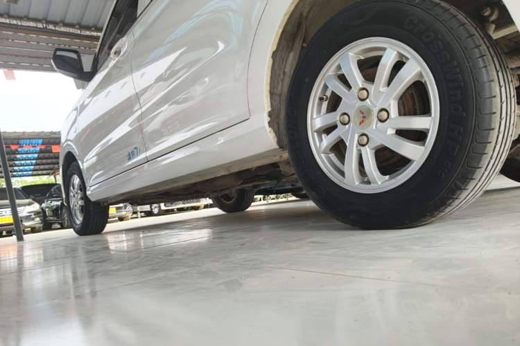 Used Wuling Hongguang 2019 1.5L S Standard Version China VI LAR Left Side Sill