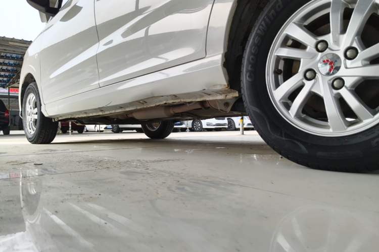 Used Wuling Hongguang 2019 1.5L S Standard Version China VI LAR Left Side Sill