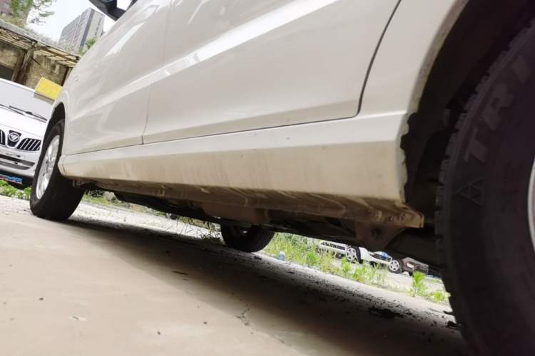 Used Wuling Hongguang 2019 1.5L S Standard Version China VI LAR Left Side Sill
