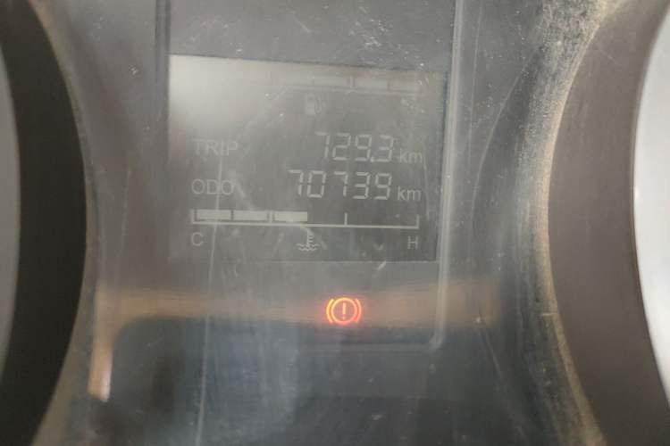 Used Wuling Hongguang 2019 1.5L S Comfort Edition China VI LAR Odometer Close Up