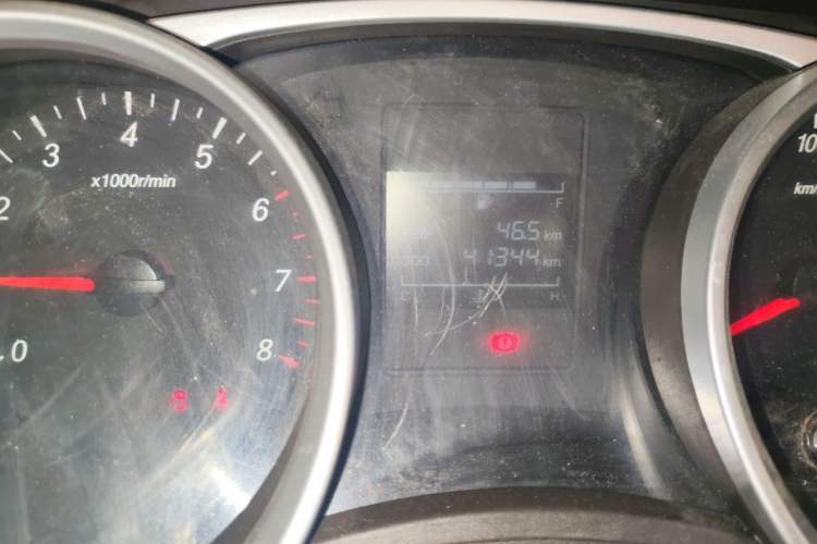 Used Wuling Hongguang 2019 1.5L S Comfort Edition China VI LAR Odometer Close Up