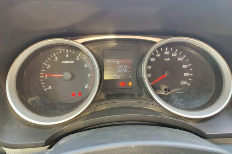 Used Wuling Hongguang 2019 1.5L S Comfort Edition China VI LAR Odometer Close Up
