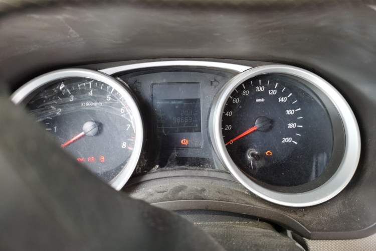 Used Wuling Hongguang 2019 1.5L S Comfort Edition China VI LAR Odometer Close Up