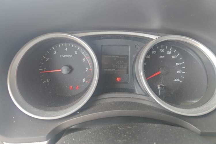 Used Wuling Hongguang 2019 1.5L S Comfort Edition China VI LAR Odometer Close Up